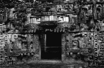 Templo-monstruo de Chicann, Campeche.