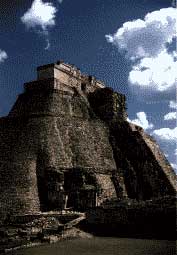 Pirmide del Adivino, Uxmal.